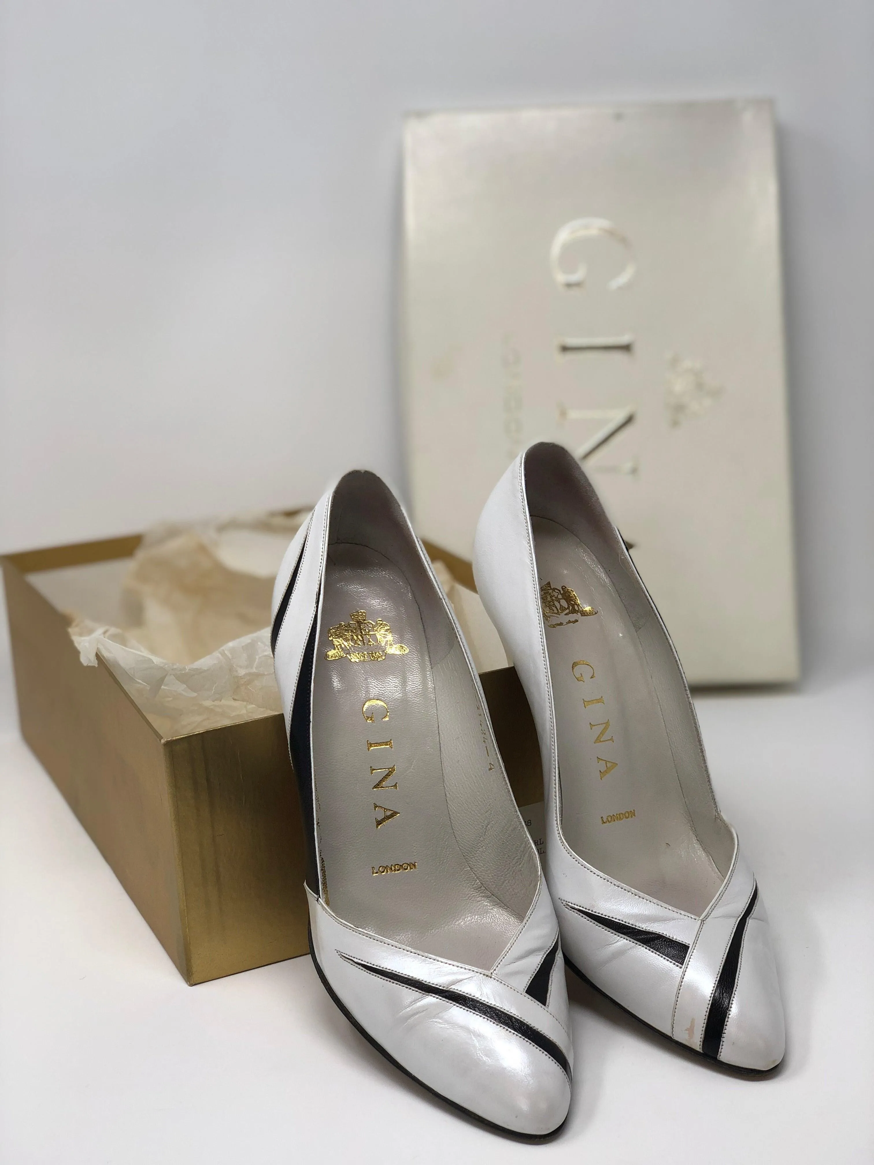 Gina Vintage Shoes White Pearl and Black Leather Heels UK4