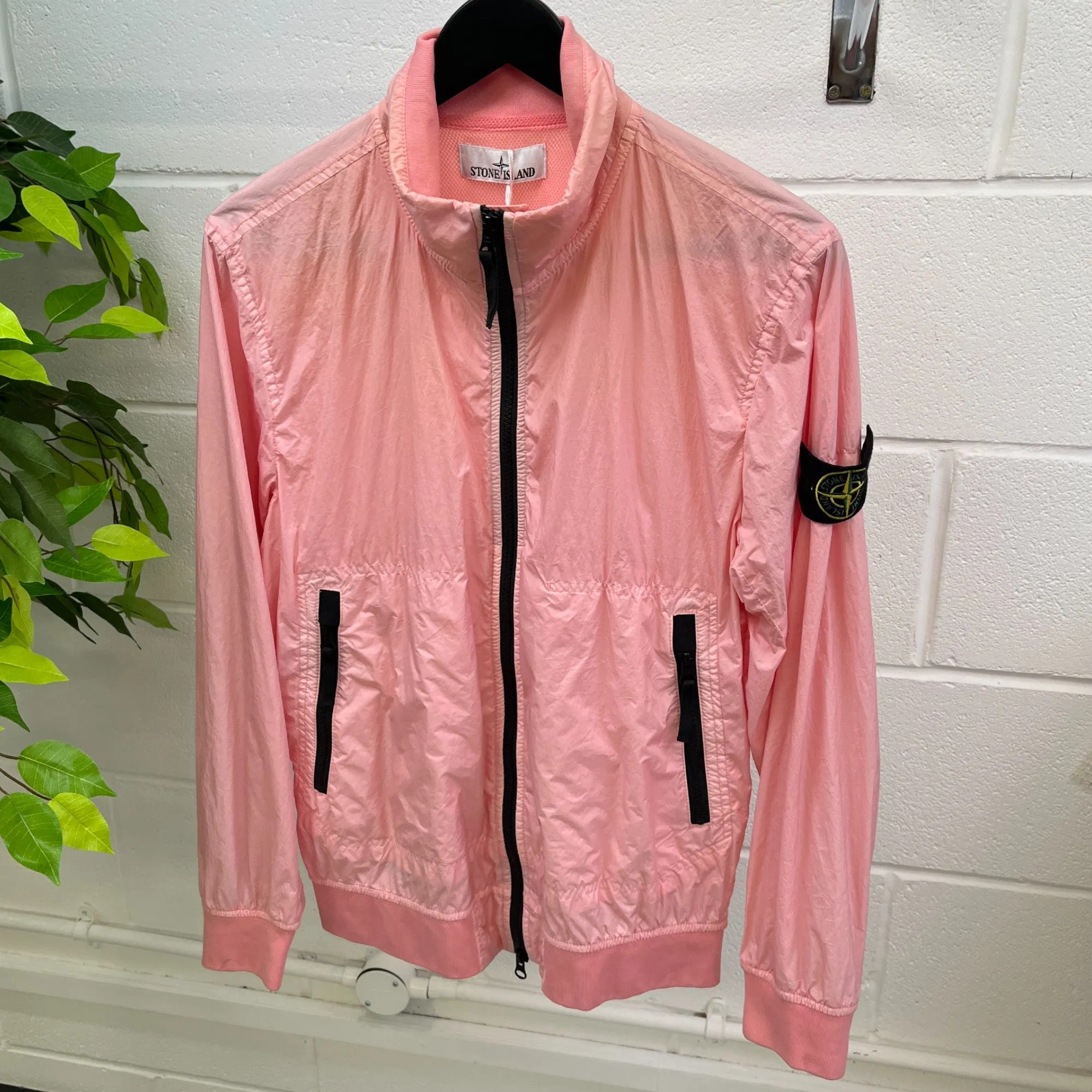 Men's Applique Logo Windbreaker Pink Size S